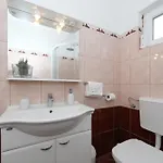 Marina, No 2 Apartmán Rovanjska